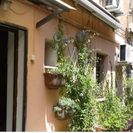 Independent With Garden Heart Of Trastevere John Cabot Roma Dış mekan fotoğraf